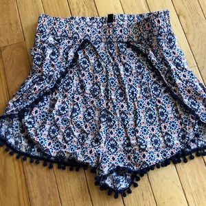 H&M Divided High waisted flowy shorts